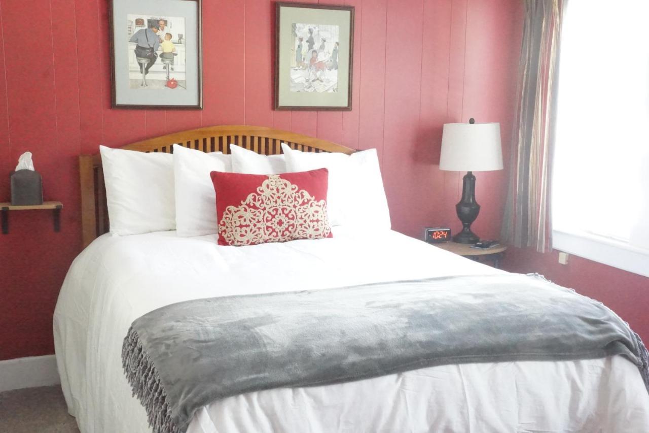The Frogtown Inn Canadensis エクステリア 写真