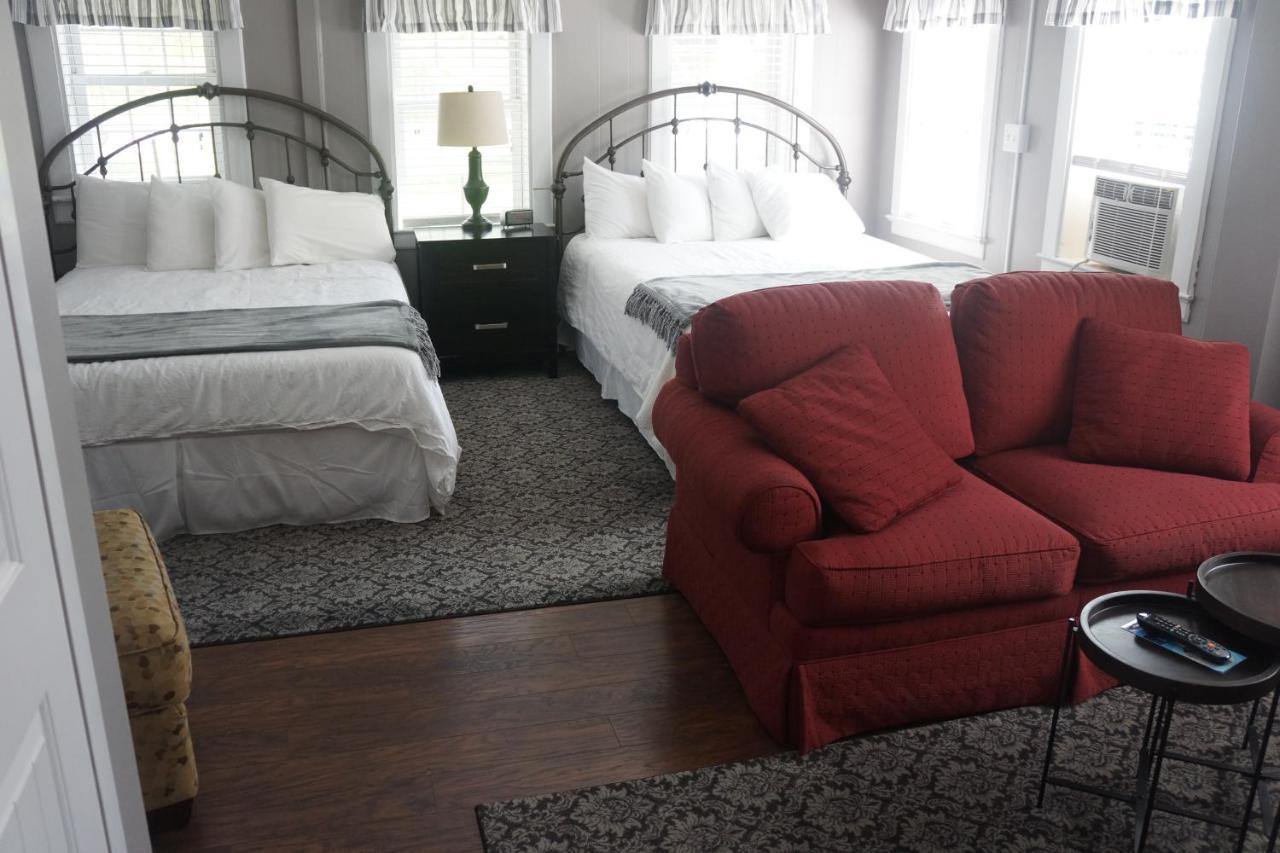 The Frogtown Inn Canadensis エクステリア 写真