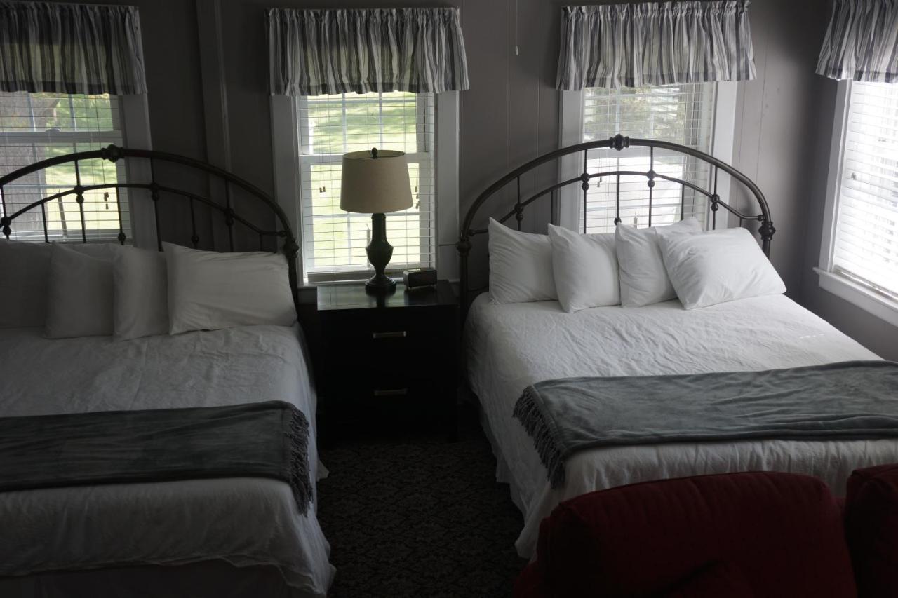 The Frogtown Inn Canadensis エクステリア 写真