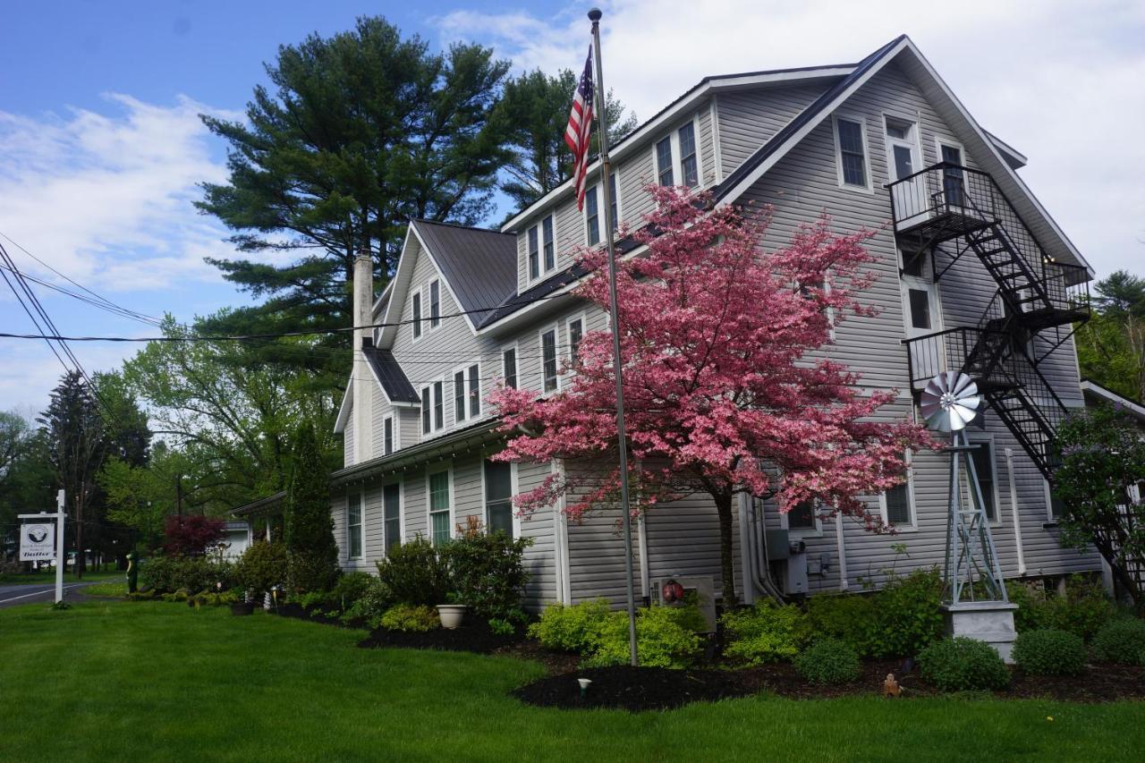 The Frogtown Inn Canadensis エクステリア 写真